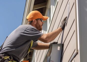 Siding Repair Brentwood, CA | - Pro Superior Construction